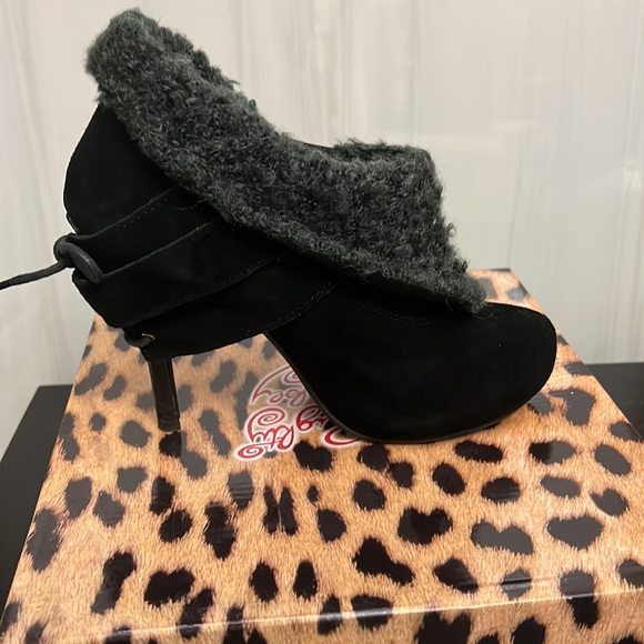 Naughty Monkey Purr ankle boot - Picture 4 of 8